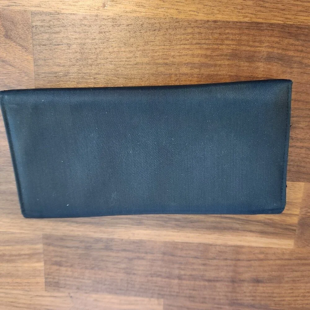 Authentic Prada continental wallet crafted in black Tessuto nylon with signature - Picture 6 of 8